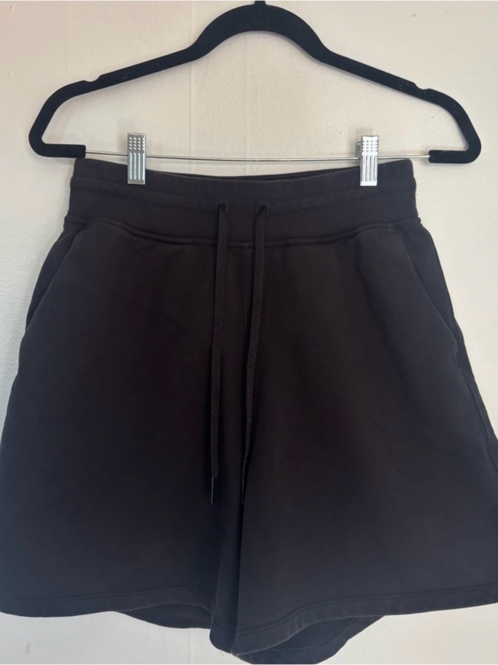 lululemon Scuba Shorts - 7 inch size small